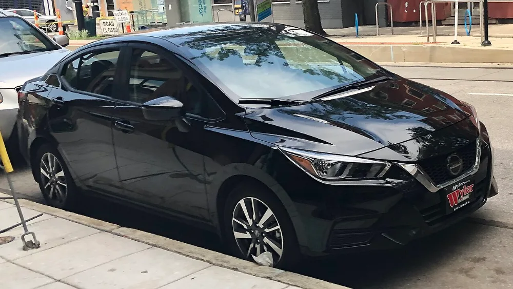 Nissan Versa Advance